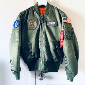 ALPHA INDUSTRIES MA-1 Flight Jacket